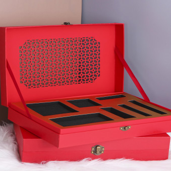 Flip book box